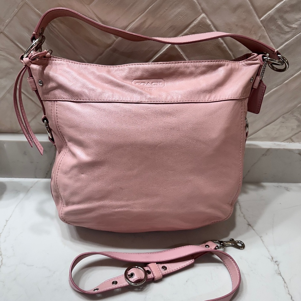 Coach hobo pink buttery leather EUC!!